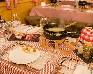 Fondue Chalet Ambiance 3